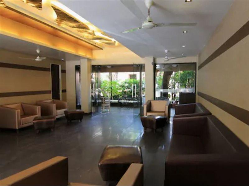Hotel Chandralok 罗纳瓦拉 外观 照片