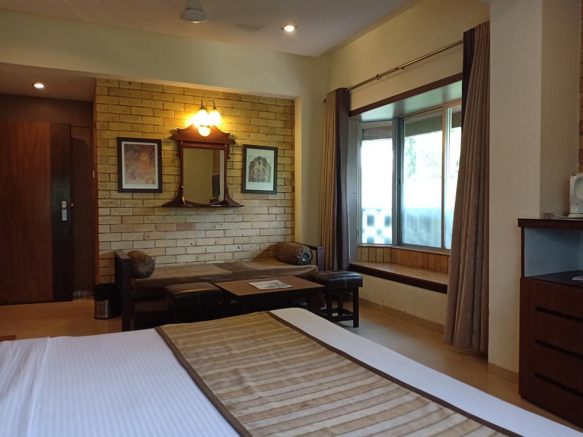 Hotel Chandralok 罗纳瓦拉 外观 照片