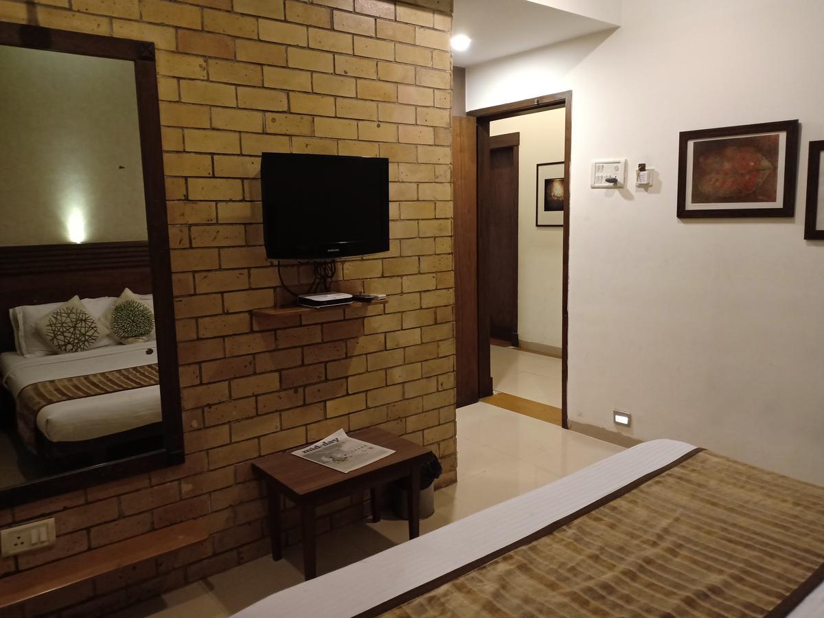 Hotel Chandralok 罗纳瓦拉 外观 照片