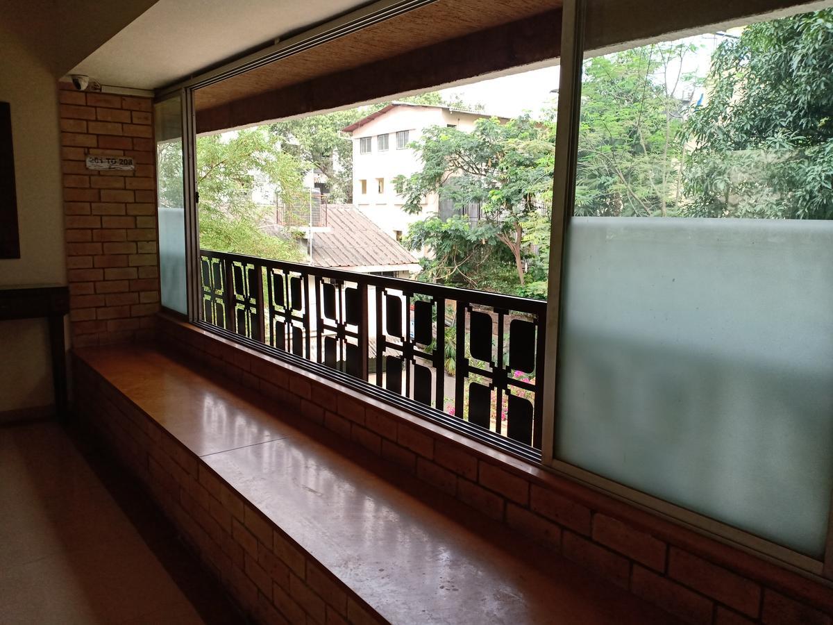 Hotel Chandralok 罗纳瓦拉 外观 照片