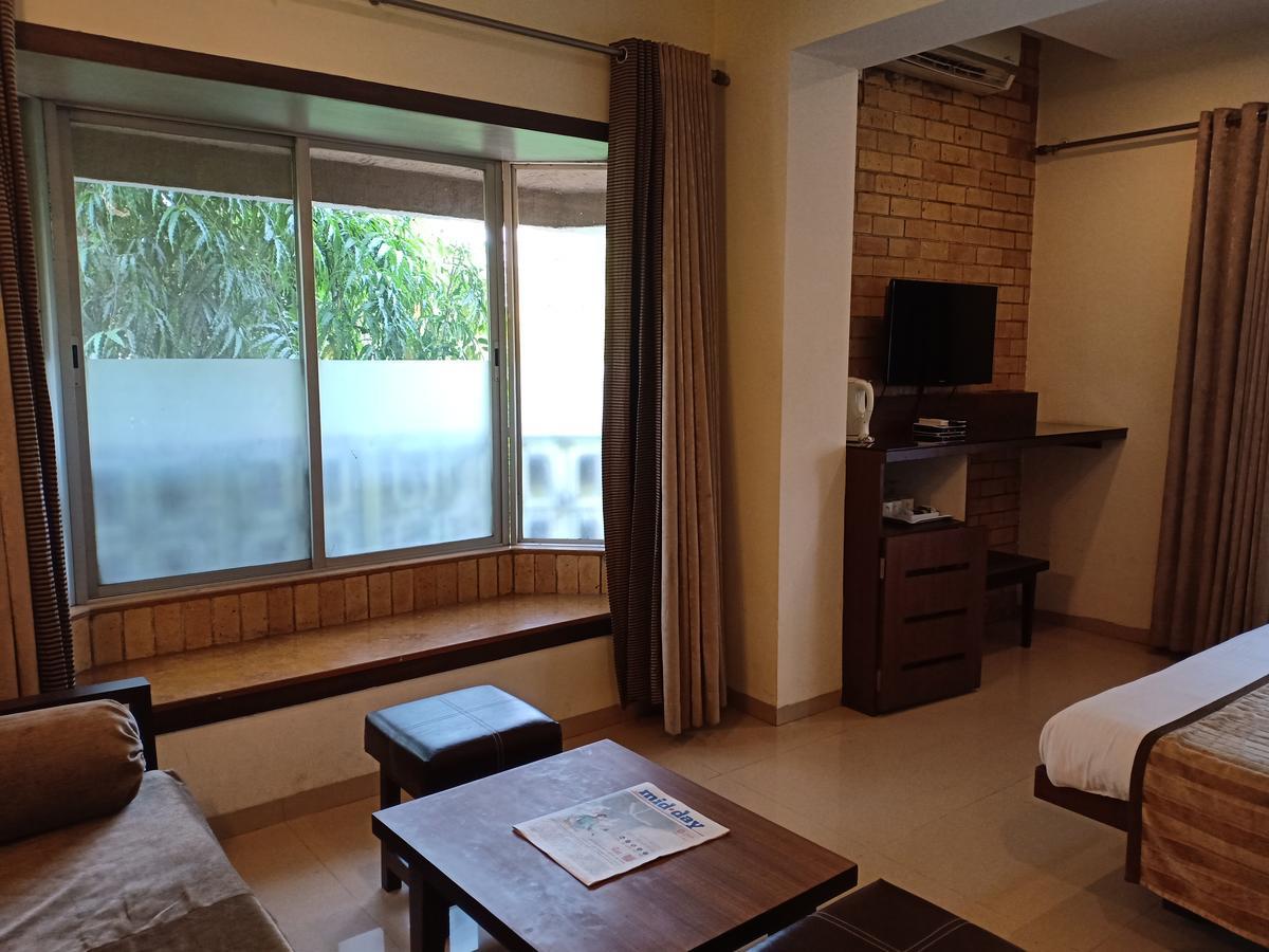 Hotel Chandralok 罗纳瓦拉 外观 照片