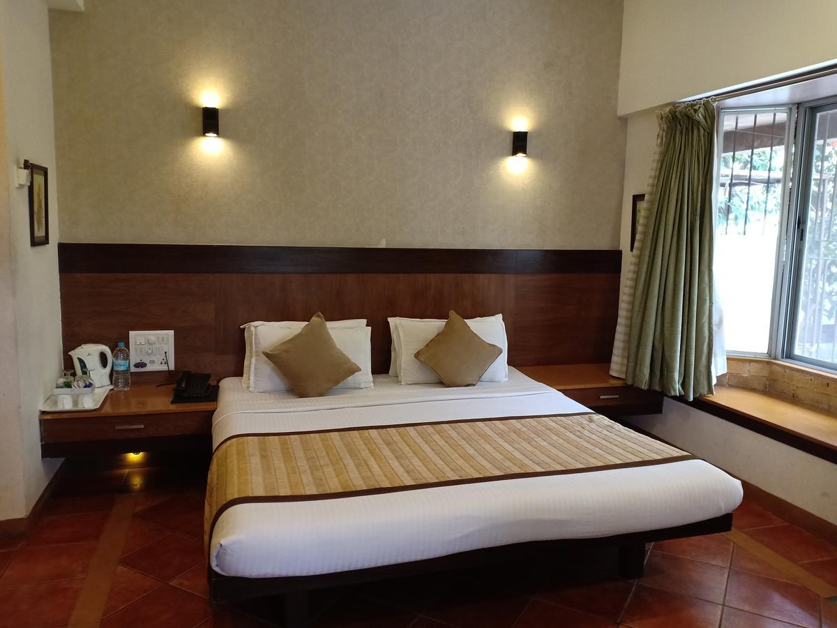 Hotel Chandralok 罗纳瓦拉 外观 照片