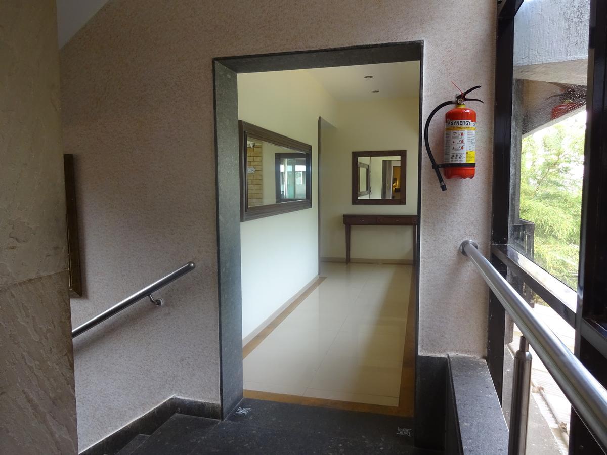 Hotel Chandralok 罗纳瓦拉 外观 照片