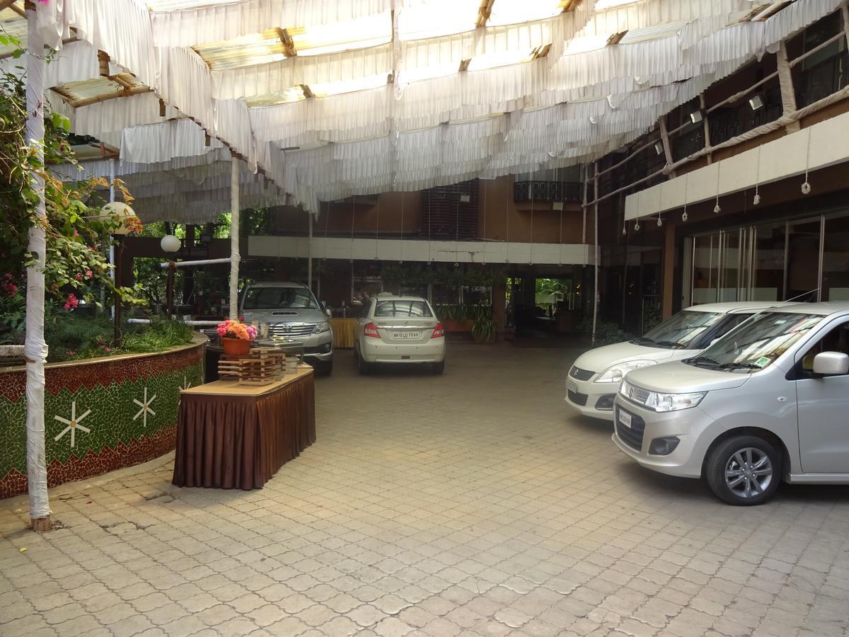 Hotel Chandralok 罗纳瓦拉 外观 照片