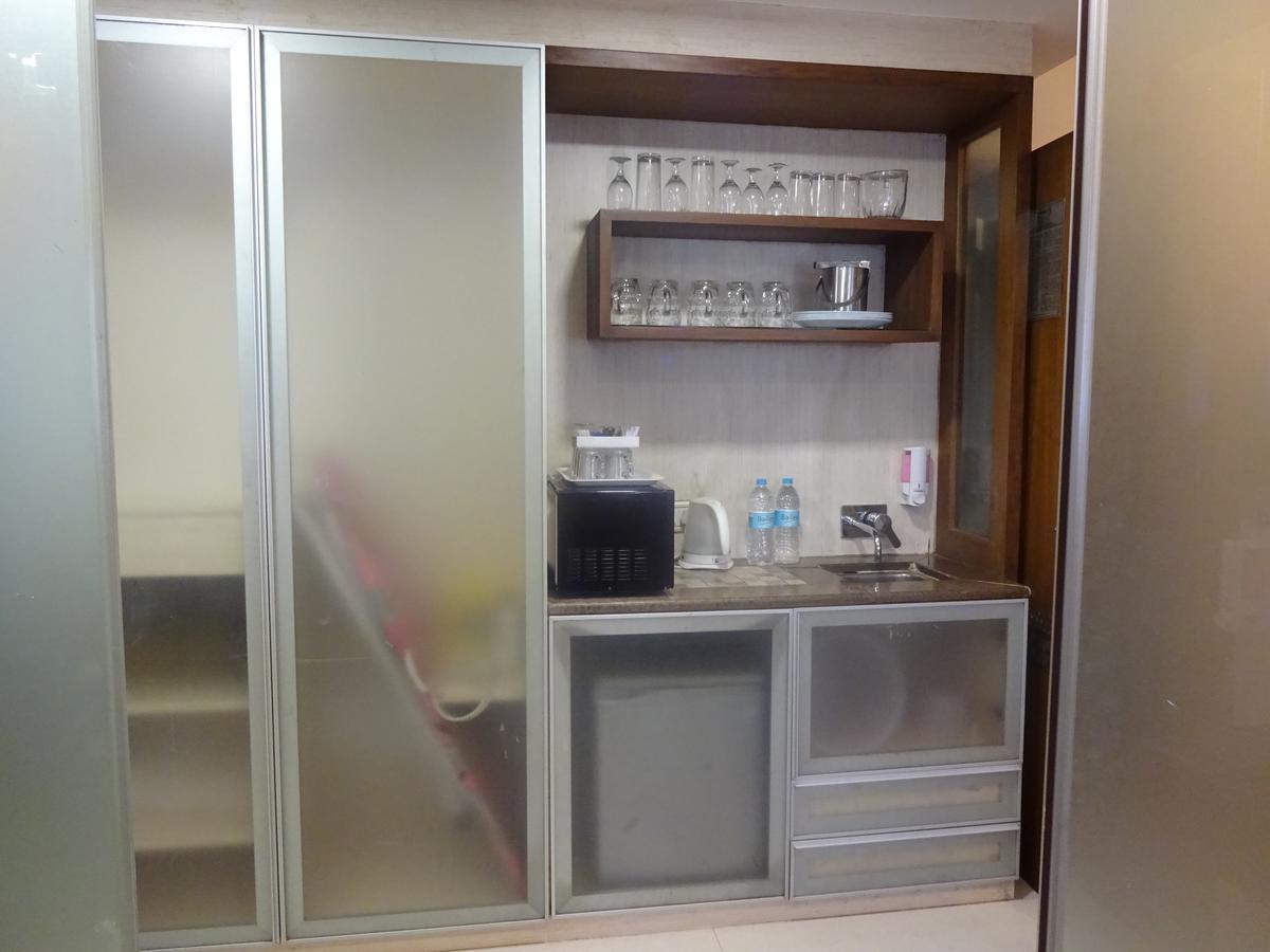 Hotel Chandralok 罗纳瓦拉 外观 照片