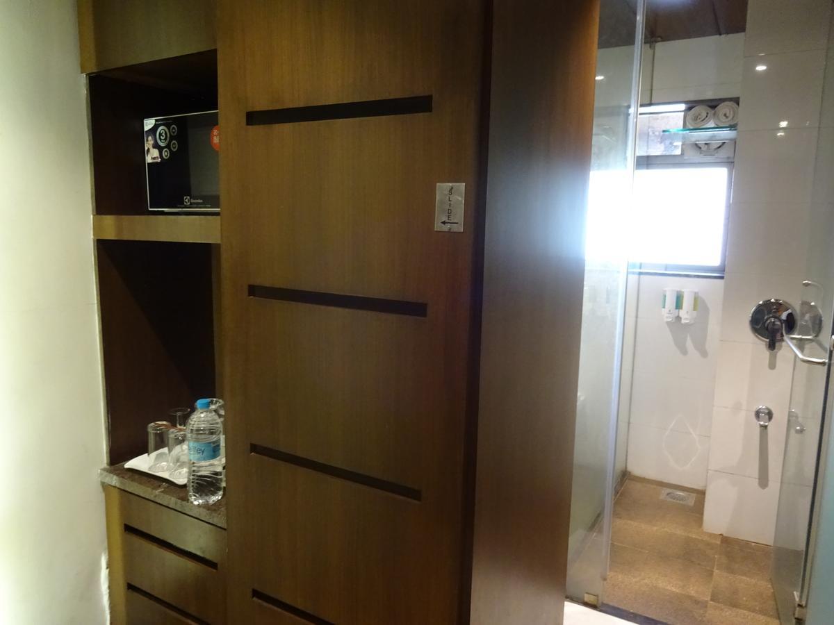 Hotel Chandralok 罗纳瓦拉 外观 照片
