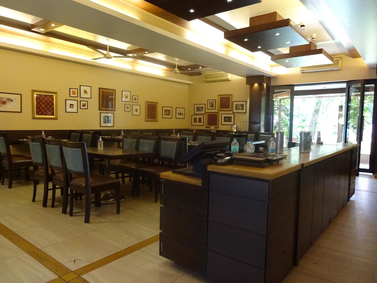 Hotel Chandralok 罗纳瓦拉 外观 照片